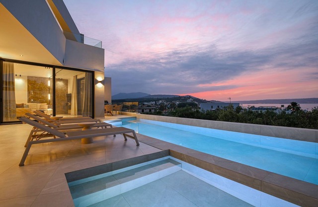 Bella Casa - Newly Built Designer Villa