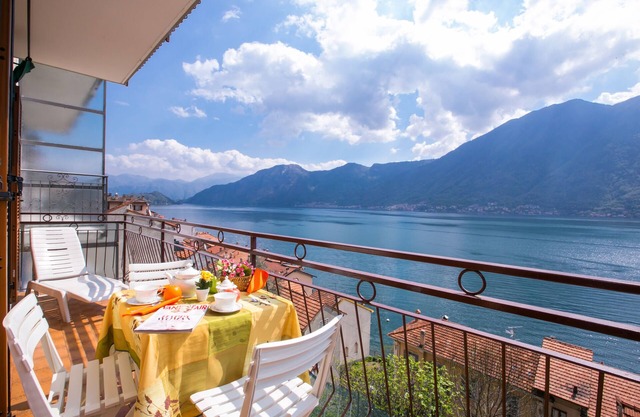 Bella Lake View, Colonno, Italia