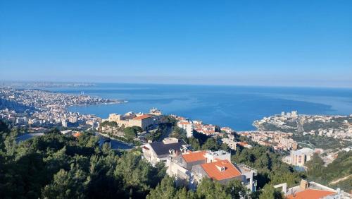 Bella, Serene and breathtaking view Ghazir
