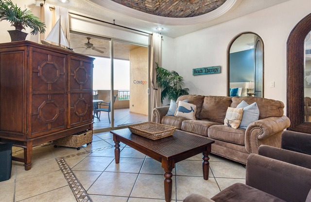 BD 304 HERMOSAS VISTAS AL OCÉANO EN ESTE CONDOMINIO DE 2 DORMITORIOS Y 2 BAÑOS EN BELLA SIRENA