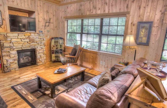 Bella Vista - Cozy Cabin with Breathtaking Views