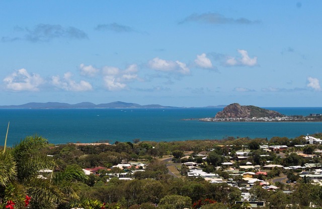 Bella Vista Yeppoon. Spectacular Ocean Views with Continental Breakfast
