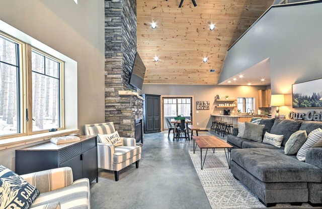 Bellaire Family Cabin: All-Season Retreat!