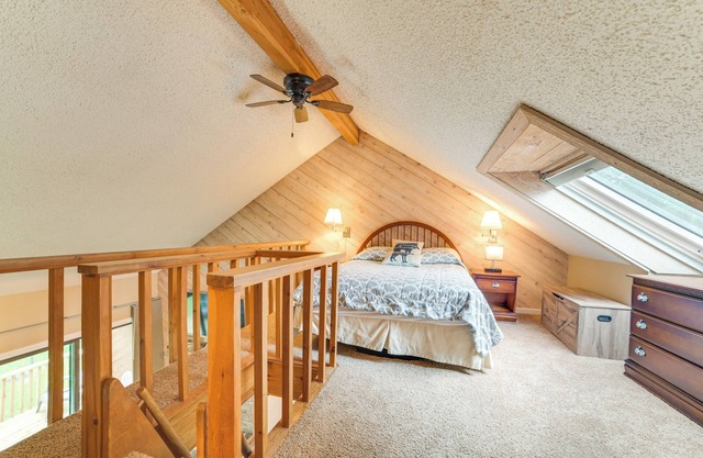 Bellaire Ski Condo: 1 Mi to Summit Mountain!