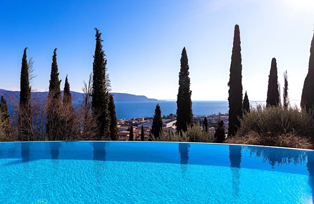 Bellavista 2/5 Apartment by Wonderful Italy