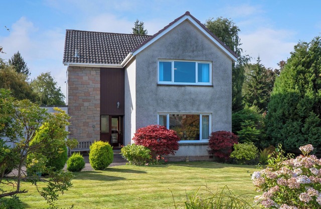 BELLE A'RON, family friendly, with a garden in Perth