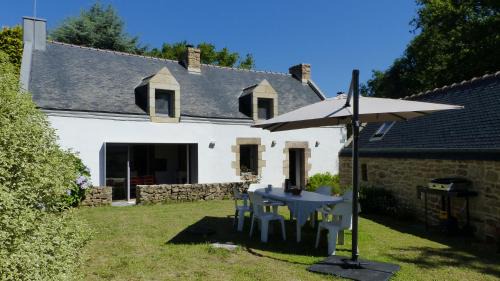 Belle longère en campagne à Larmor Baden