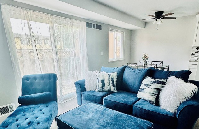 Belleville’s Gem 💎 End unit brick 2 bedroom, 1 and a half bath