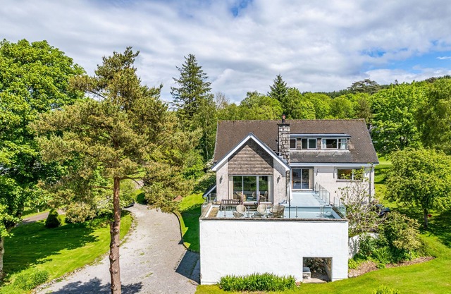 Bells View - una casa con capacidad para 12 invitados en 7 habitaciones