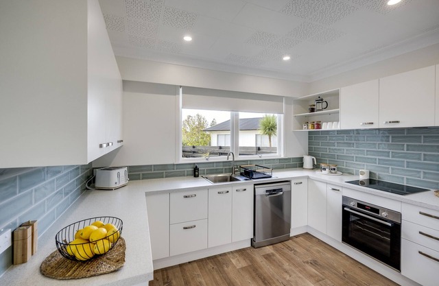 Belmont Pool Paradise - Havelock North Home