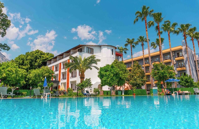 Belpoint Beach Hotel