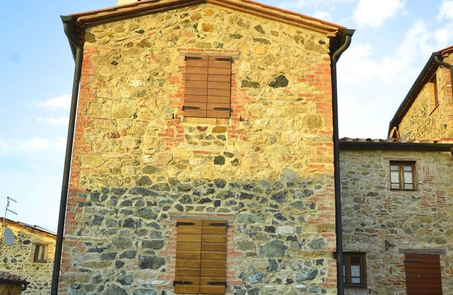 Piso en bonito pueblo medieval, con aire acondicionado