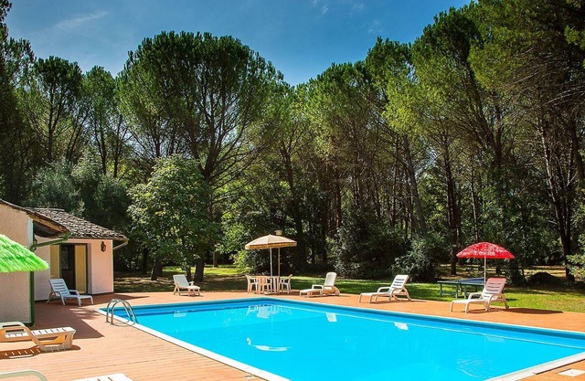 Ideal casa vacacional en Montecatini Val di Cecina con piscina