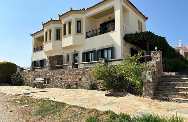 Belvedere Karystos