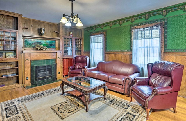 Belvidere Getaway on Kishwaukee River!