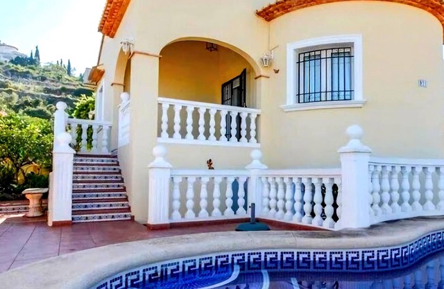 Acogedora Villa en El Ràfol d"Almúnia en un entorno maravilloso