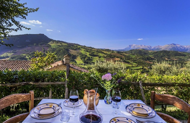 Ideal apartamento en Monte San Martino con piscina