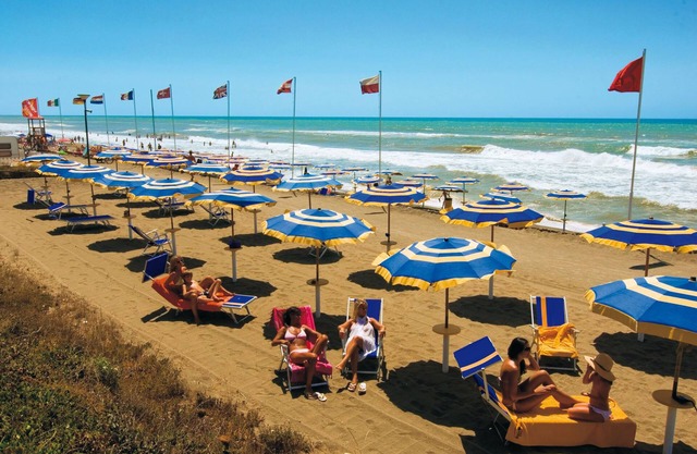 Chalet independiente con aire acondicionado, en un parque natural en la costa