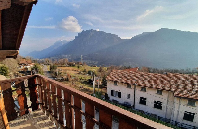 Agradable apartamento en Vendrogno con balcón