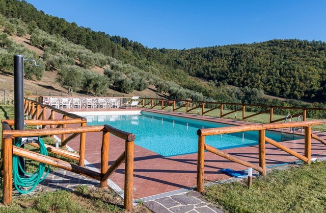 Casa de vacaciones en Dicomano con piscina privada