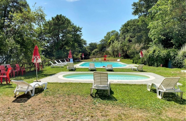 Belvilla by OYO Lovely Bungalow With a Shared Pool