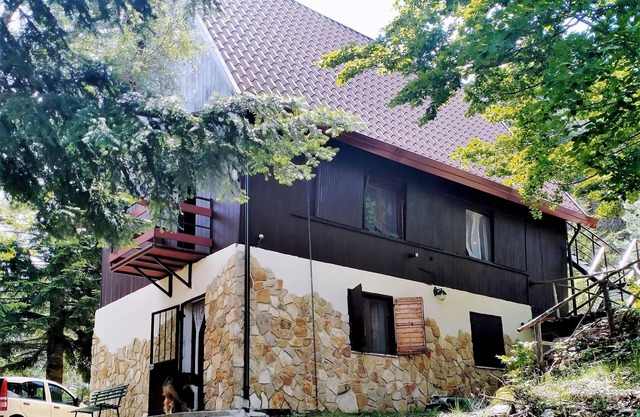 Casa de vacaciones en Polino con jardín