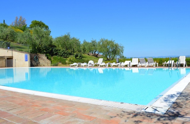 Apartamento con 2 piscinas en las colinas de Siena