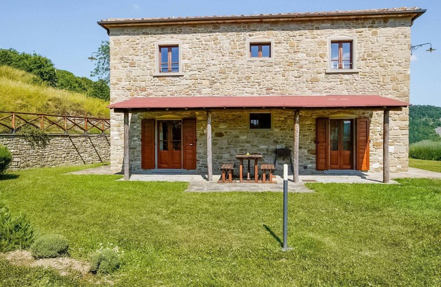 Apartamento en Anghiari con jardín