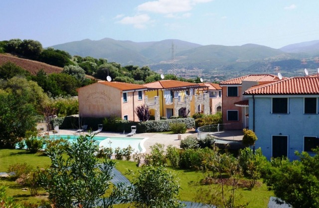 Acogedor apartamento en Badesi con piscina