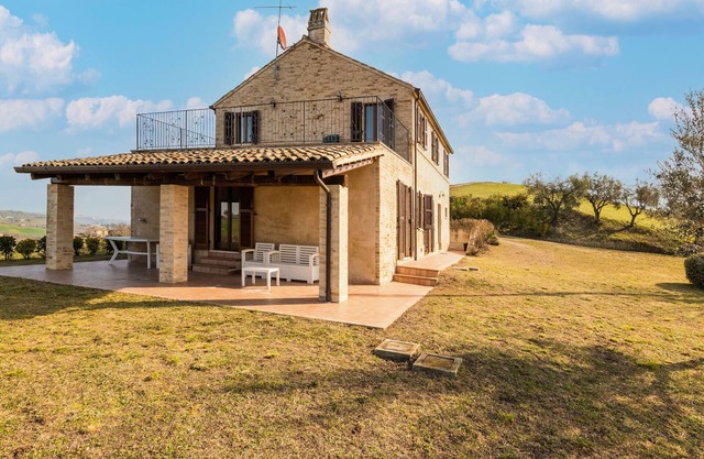 Casa de vacaciones en Moregnano con jardín