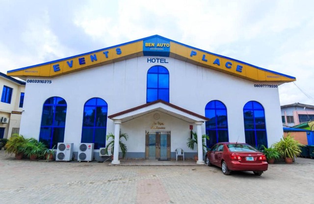 BEN AUTO Hotel