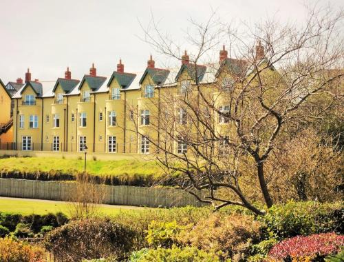 Ben-Ry Cottage, Bushmills, River views