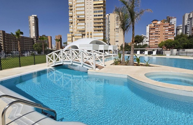 BENIDORM BEACH (2 BEDROOMS)