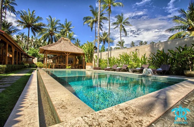Benthos Bali Dive Resort