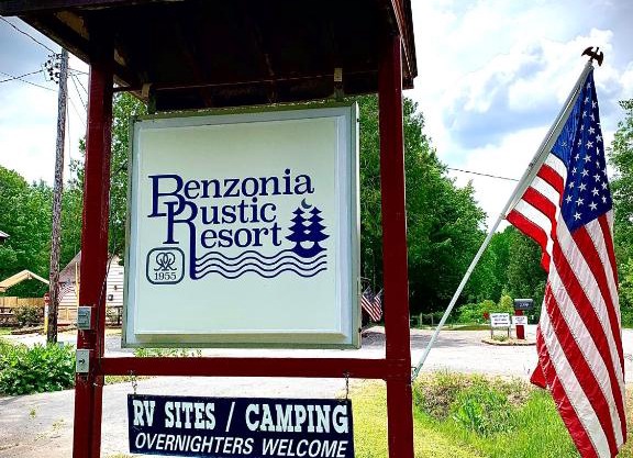 Benzonia Rustic Resort