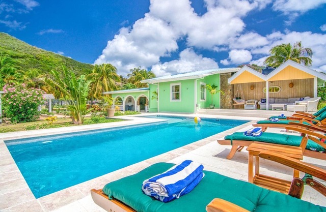Bequia Palm Villa - Cuatro Habitaciones Resort, Capacidad 7