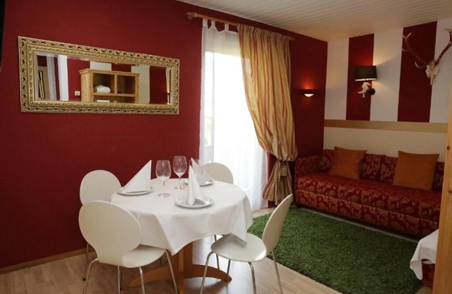 Berghotel Hois: Family suite with balcony