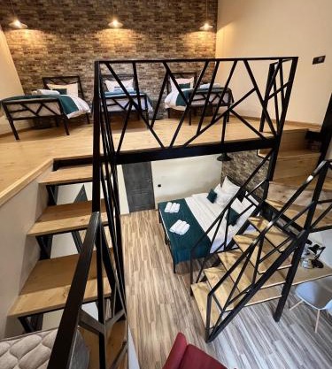 Berkri Gastro Yard & Guest House