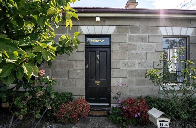 Berwick Cottage and Studio