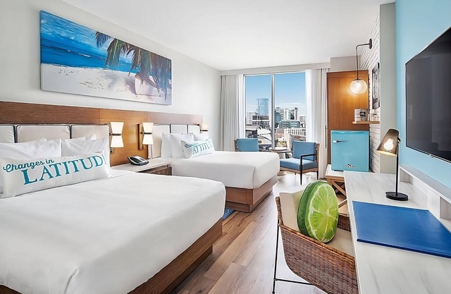 Best Find! Outdoor Pool, Pets Allowed, Live Entertainment, Music City Center!