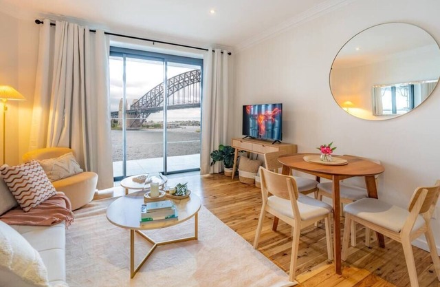 Best Harbour Views & location in Sydney!