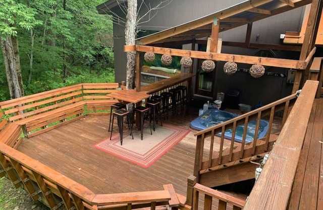 Ellicottville Chalet ubicado en el bosque