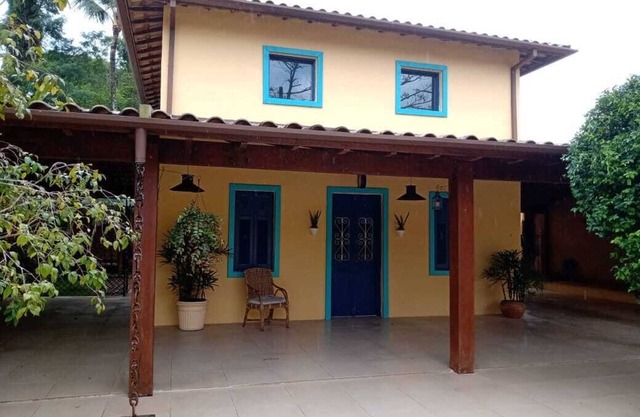 La mejor opción en Ilhabela. Hermosa casa, cerca de restaurantes y tiendas.
