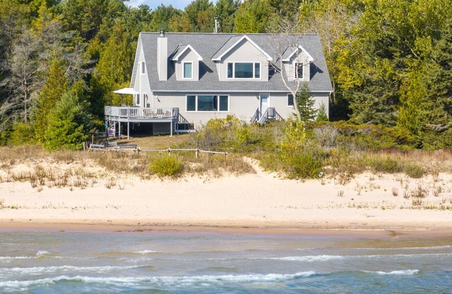 ¡Playa de arena para 14 en el lago Michigan!