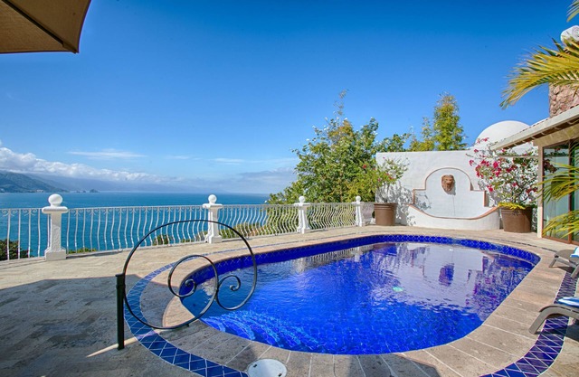 MEJOR PUESTA DEL SOL ROMÁNTICA VILLA PRIVADA CON PISCINA PRIVADA, JACUZZI Y PERSONAL 4BD