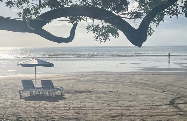 Best vacation rental to enjoy. Close to Beach and Town. Fully equipped Condo.