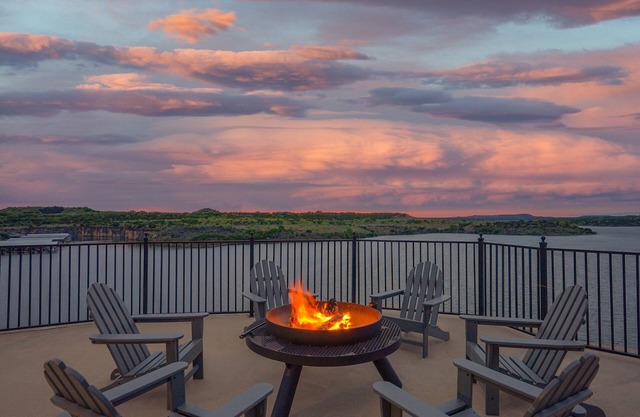 Best view of the lake, near Hells Gate with a pool/hot tub/large game room