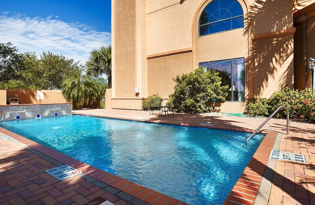 Best Western Casa Villa Suites