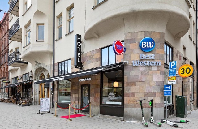 Best Western Hotel at 108
