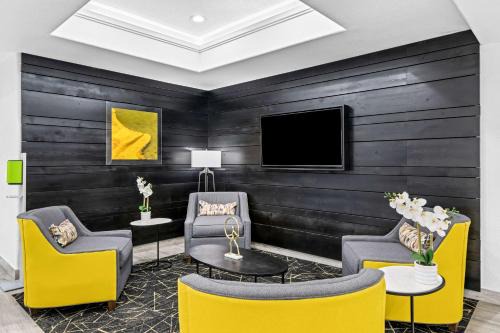 Best Western Palace Inn & Suites